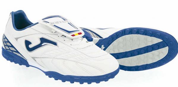 CLASSIC WHITE ASTROTURF